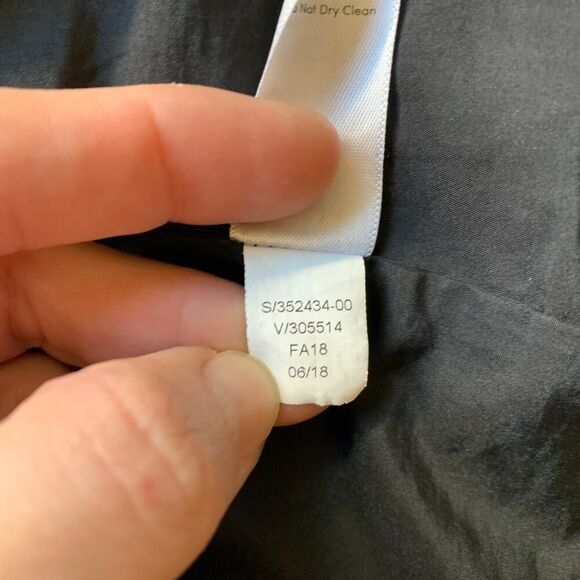 Athleta Cloudburst Jacket Size XS Black Hooded Long Raincoat Water-Resistant - Picture 13 of 15